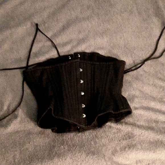 Size 28 under bust black corset - Picture 2 of 6